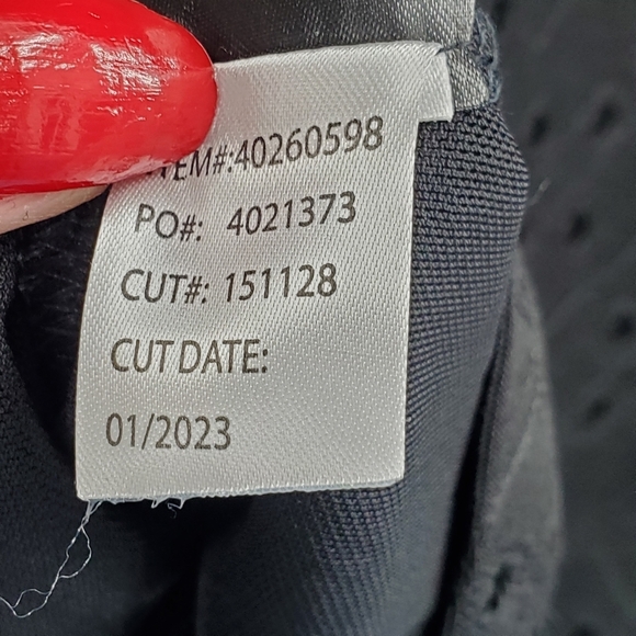 TORRID black sleeveless blouse with eyelets 2XL - Picture 13 of 13